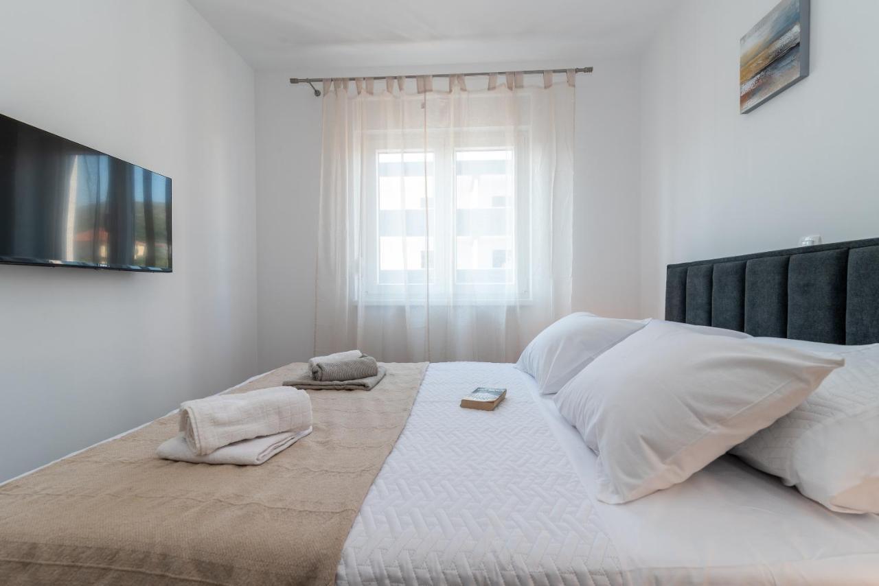 Kamarin Apartment Trogir Exterior photo