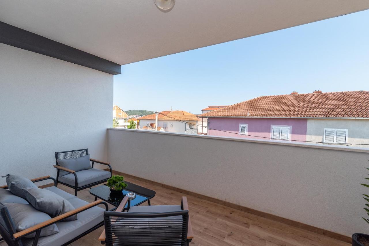 Kamarin Apartment Trogir Exterior photo
